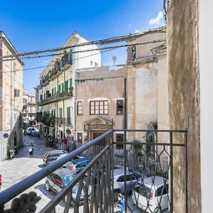 Piazza Pretoria & Quattro Canti Roomy Flats With Balconies Appartamento Palermo