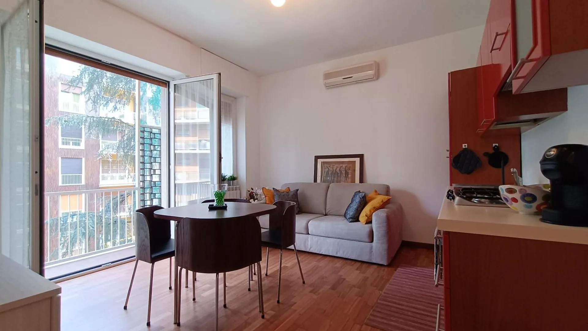 Appartamento Sahi - Via Dei Ciclamini Mm1 Primaticcio, Stadio San Siro, Ospedale San Carlo Milano Italia