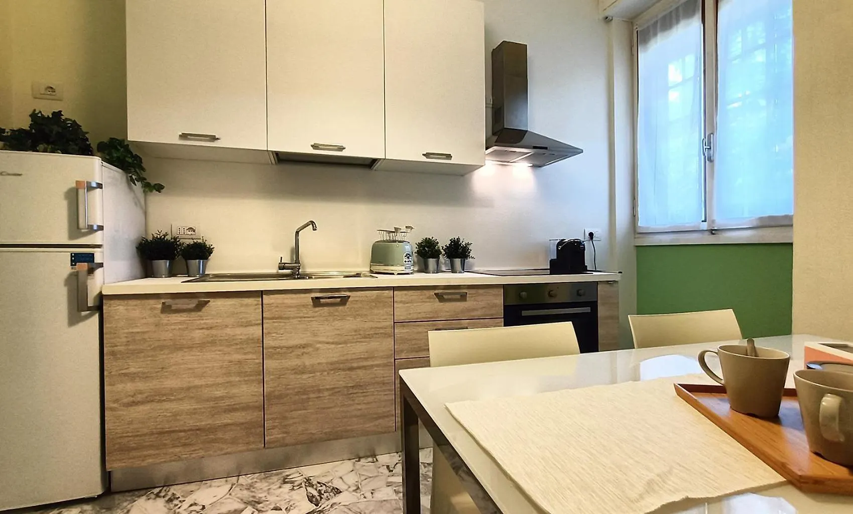 アパート Sahi - Via Dei Ciclamini Mm1 Primaticcio, Stadio San Siro, Ospedale San Carlo ミラノ