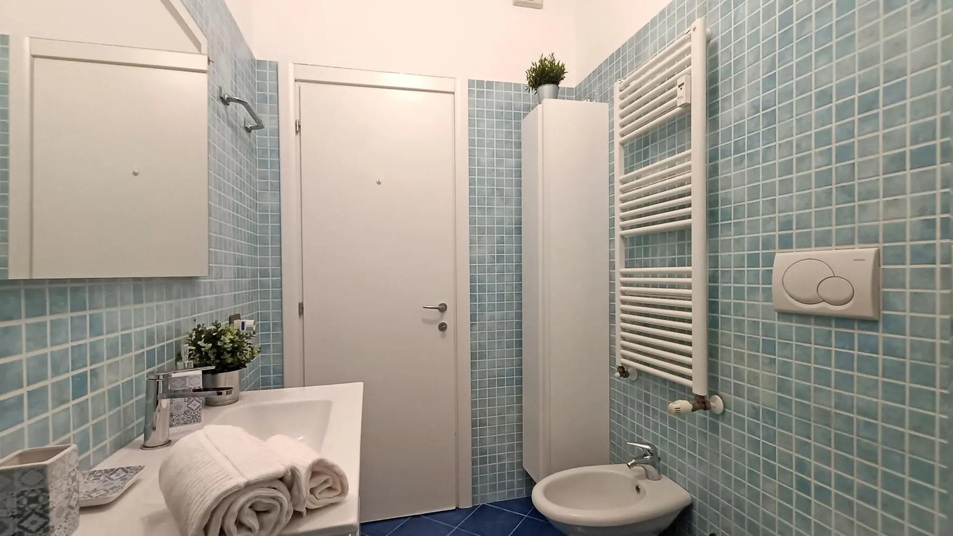 Appartamento Sahi - Via Dei Ciclamini Mm1 Primaticcio, Stadio San Siro, Ospedale San Carlo Milano Italia