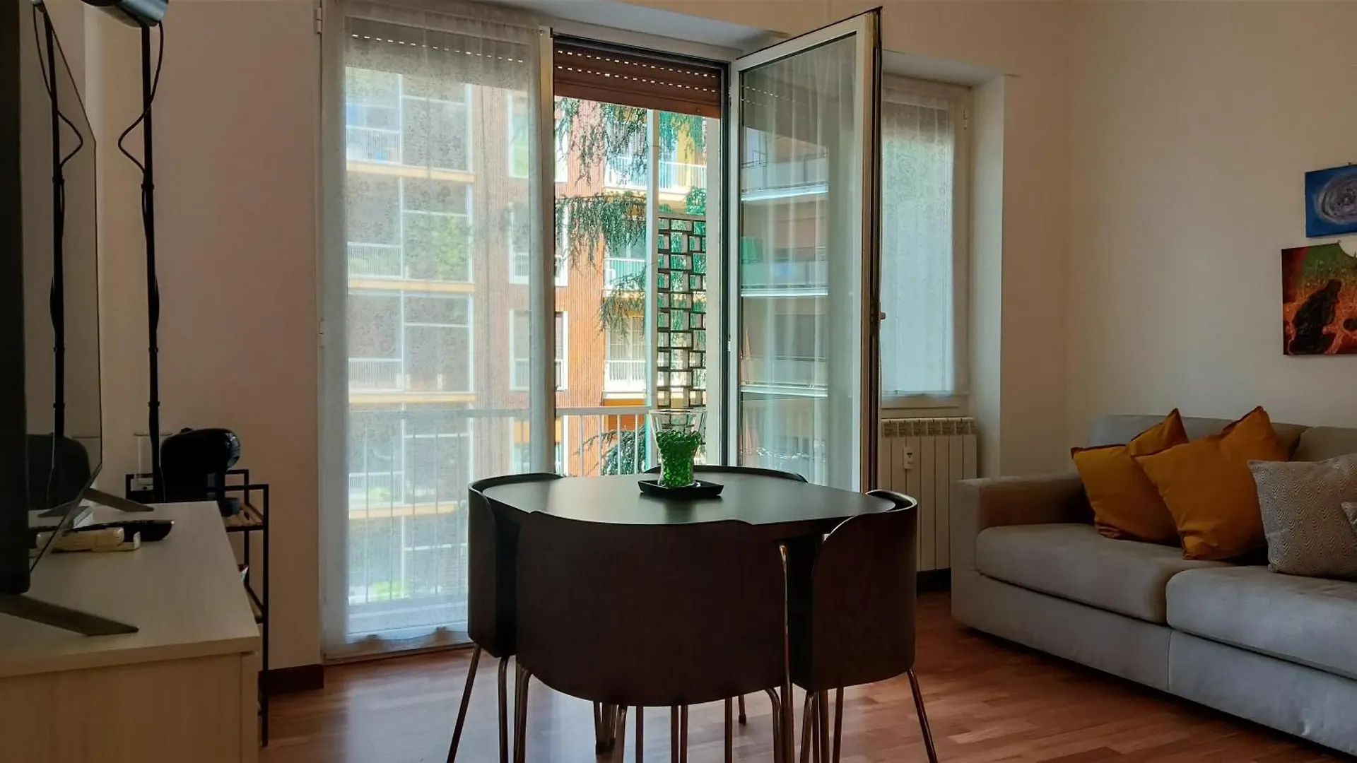 アパート Sahi - Via Dei Ciclamini Mm1 Primaticcio, Stadio San Siro, Ospedale San Carlo ミラノ